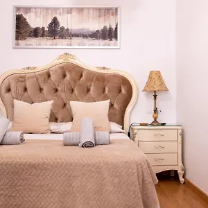 https://heart-of-malaga.hotelsinnerja.org